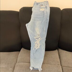 American Eagle Outfitters Light Blue Distressed Boyfriend Jeans